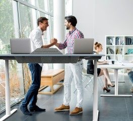 Global Sit to stand Desk