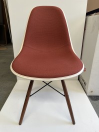 Eames eiffel